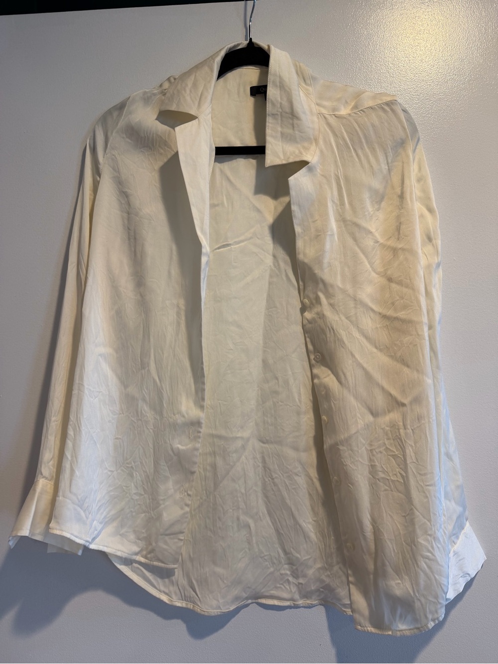 Quince women’s silk button up. White